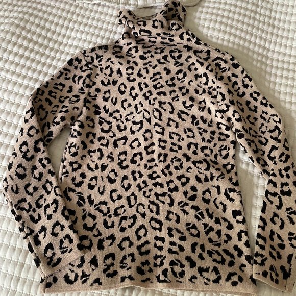 Verge Girl Cheetah Turtle Neck Sweater - Picture 2 of 4